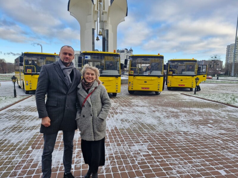 Луцька громада отримала шкільний автобус 