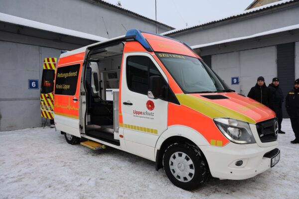 Луцька громада отримала спеціалізований автомобіль від Краю Ліппе