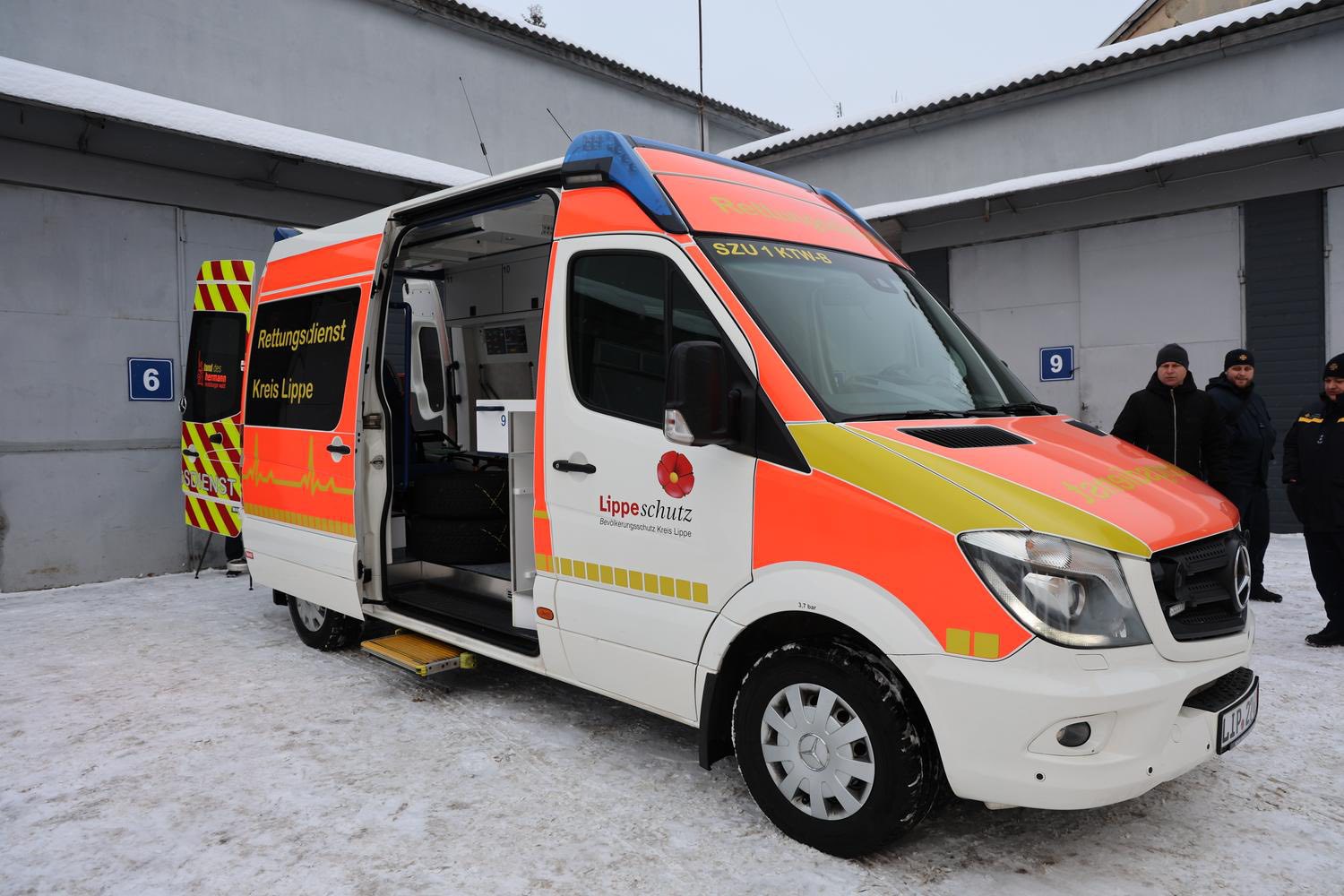 Луцька громада отримала спеціалізований автомобіль від Краю Ліппе