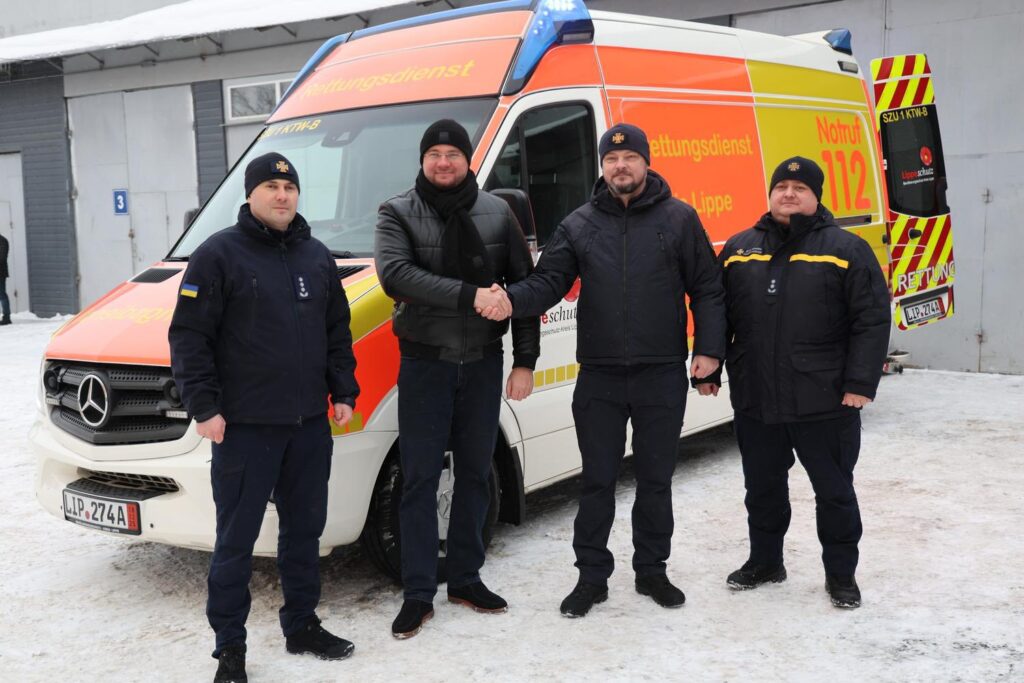 Луцька громада отримала спеціалізований автомобіль від Краю Ліппе 