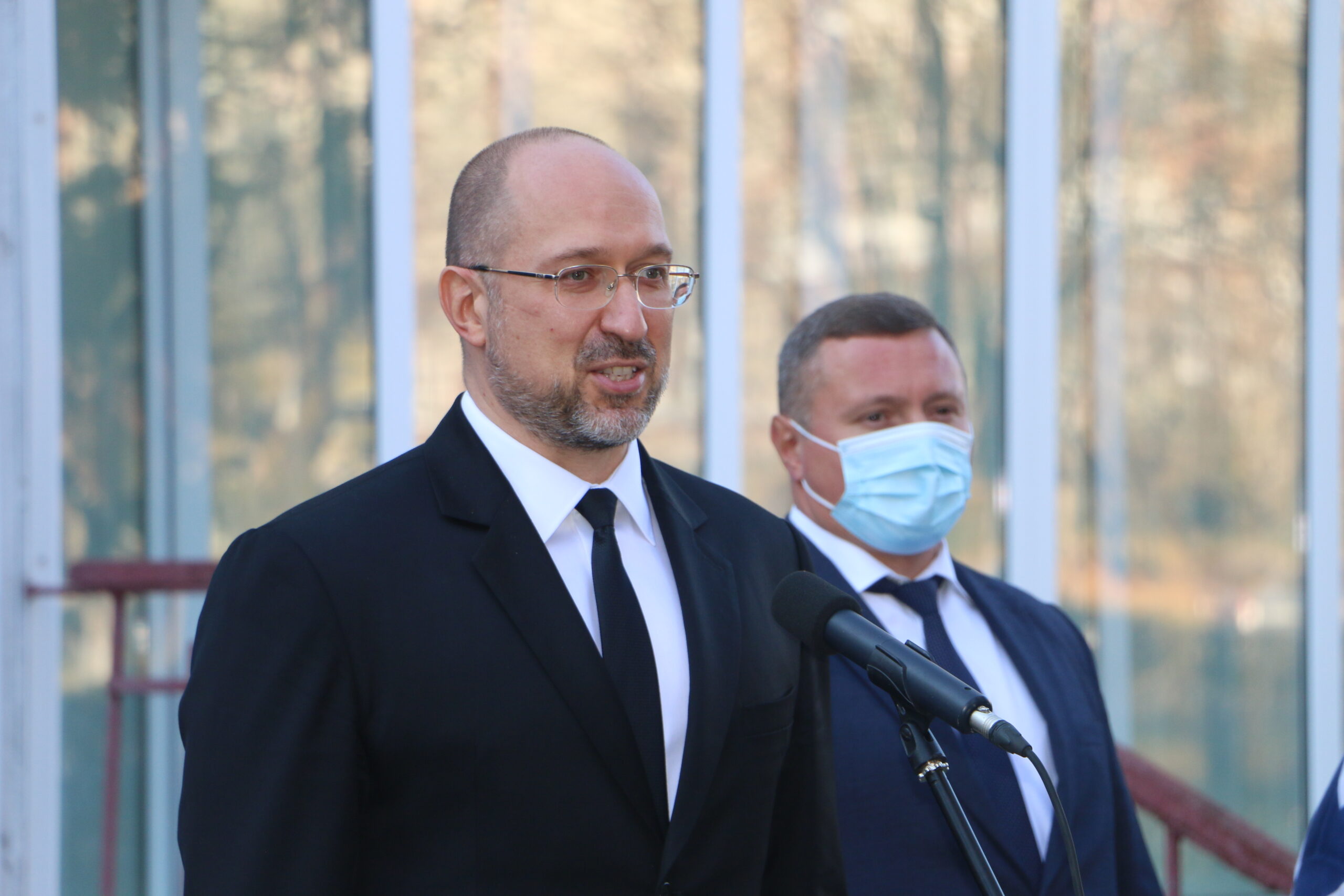 Парламент Шмигаль звільнення міністр оборони