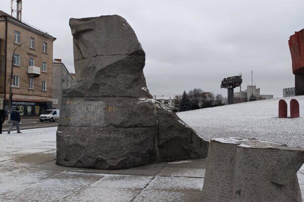 Островський Шепетівка пам'ятник демонтаж Луцьк меморіал Музей пропаганди