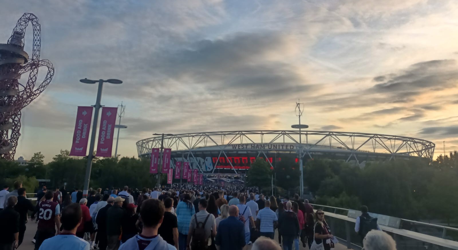 Артем Довбик Весте Гем футбол трансфер