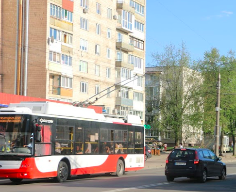 тролейбус у луцьку