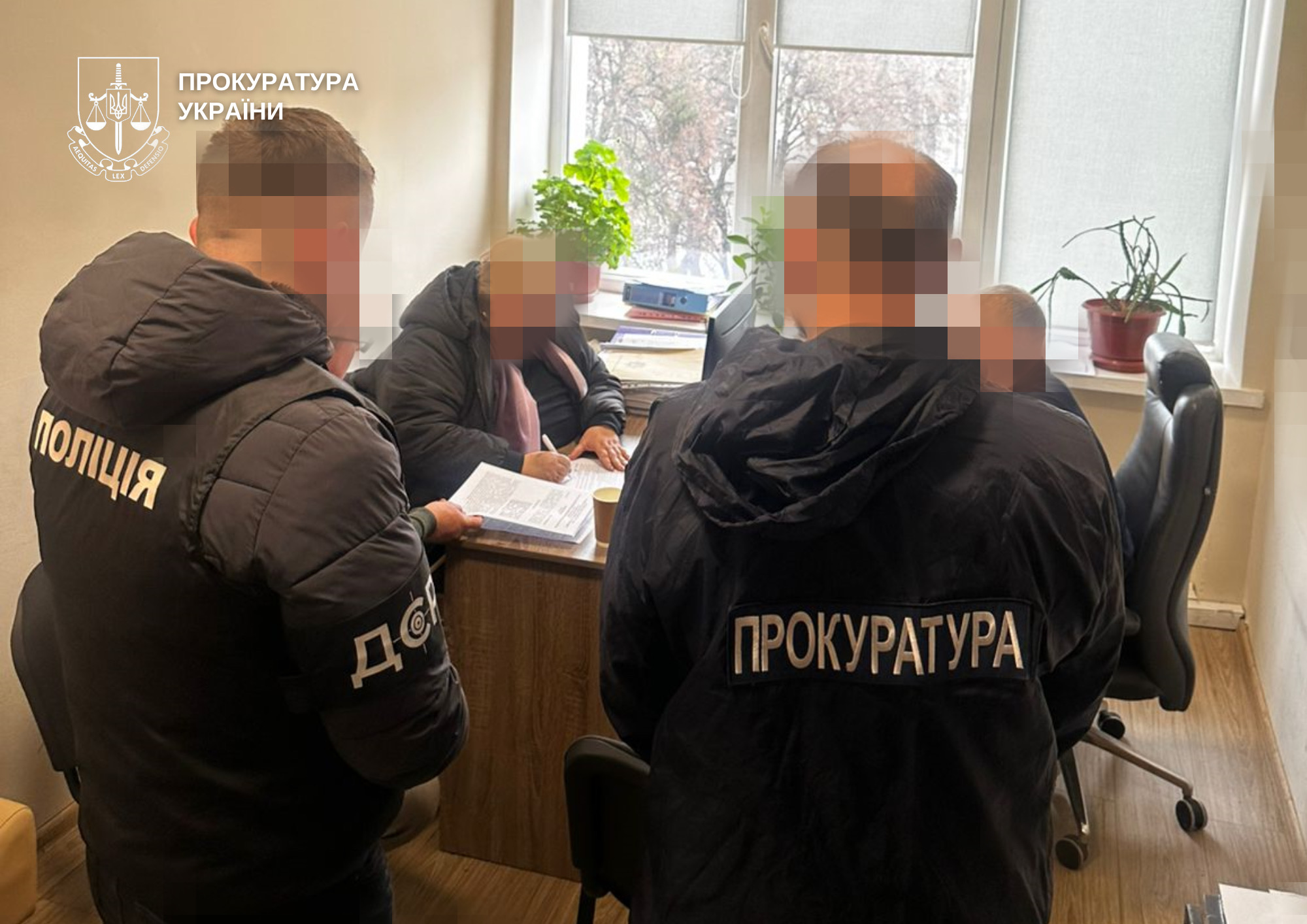 На Волині директорка школи “мутила” на генераторах 