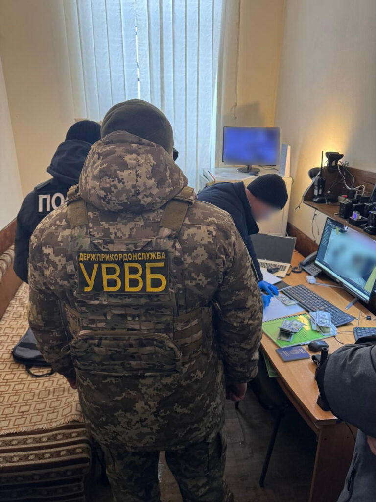 2000 “зелених” за перетин кордону 