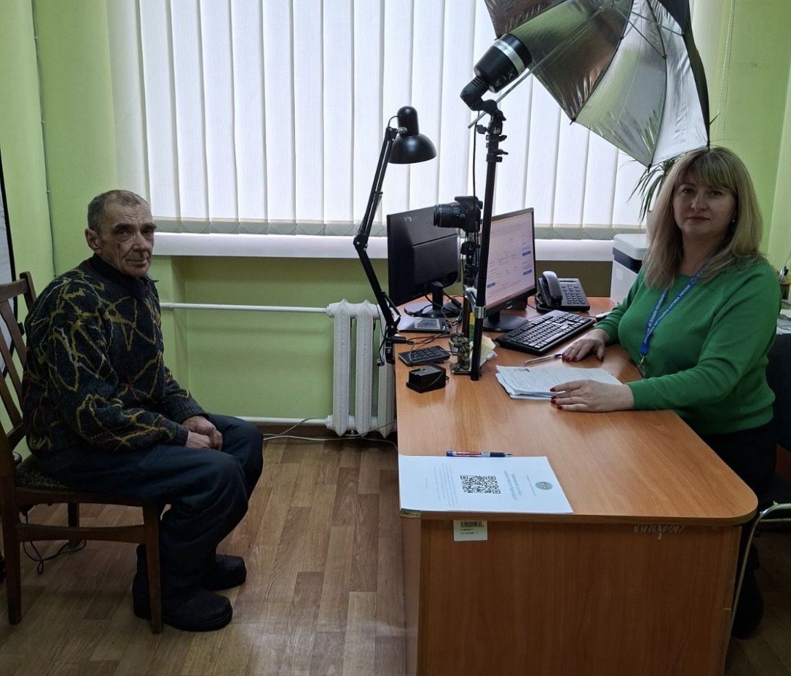 Перший паспорт громадянина України у 66 років