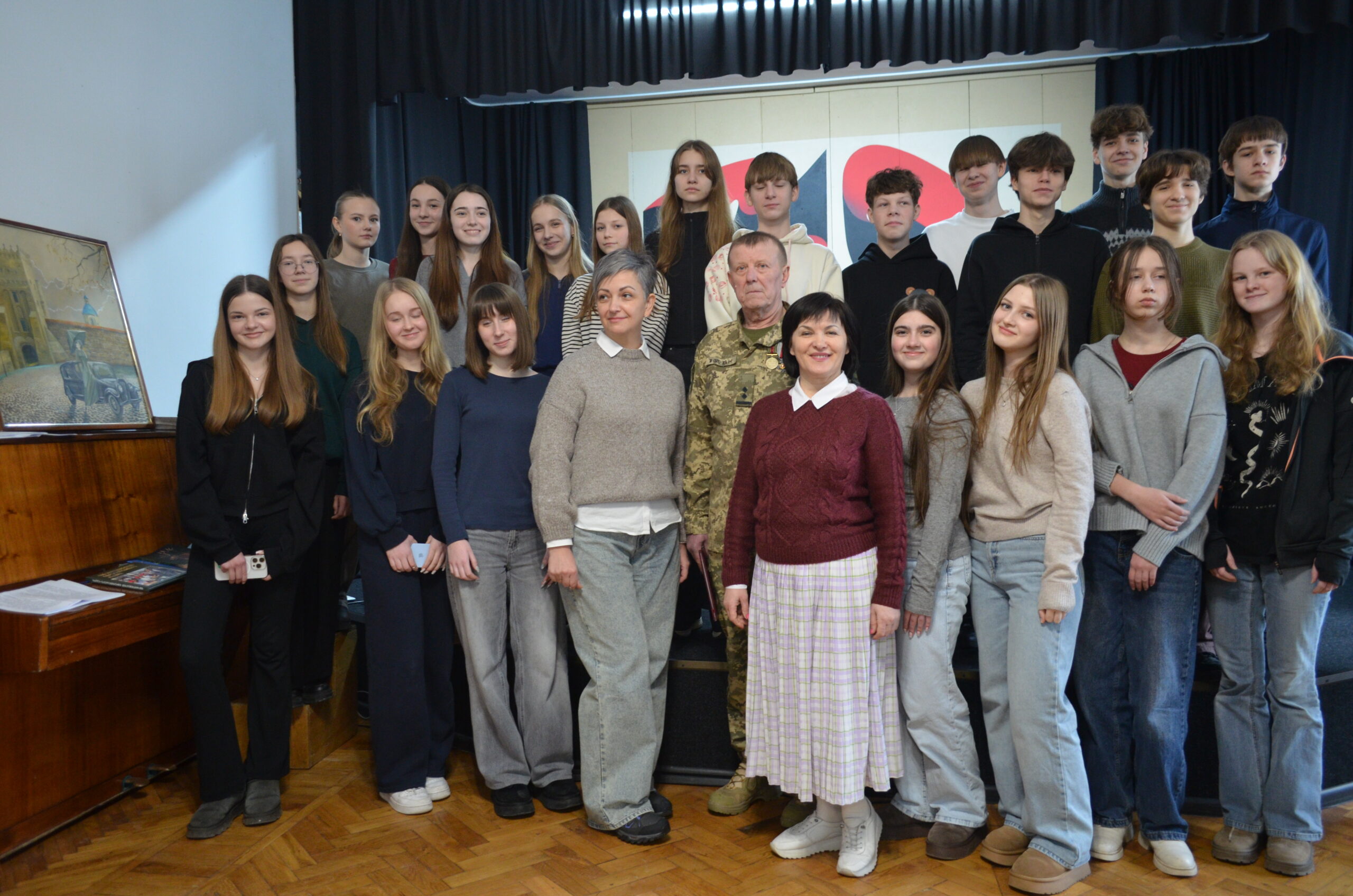 Підполковник Володимир Данилюк Волинська газета юнацька бібліотека Луцьк творча зустріч ЗСУ