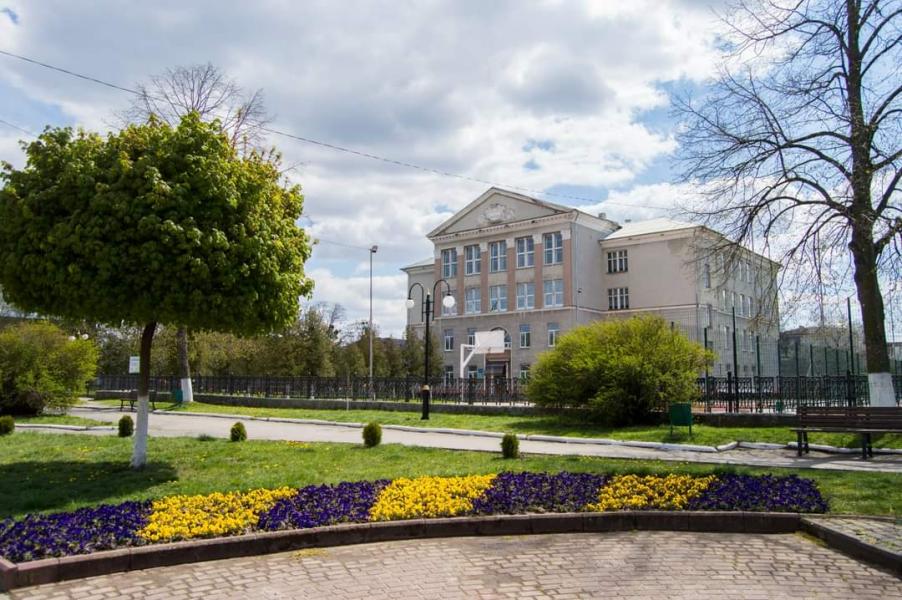 У Нововолинському ліцеї №1 активно тривають ремонтні роботи