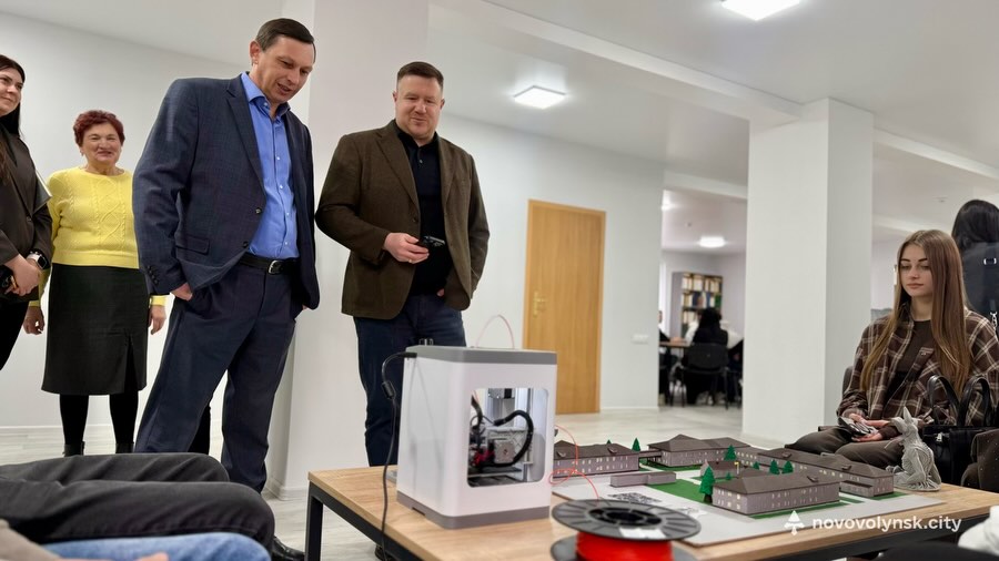 У Нововолинському коледжі відкрили оновлені освітні простори та цифровий меморіал