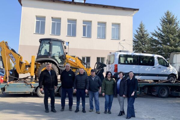 Шацька громада отримала нові транспортні засоби від німецьких благодійників 