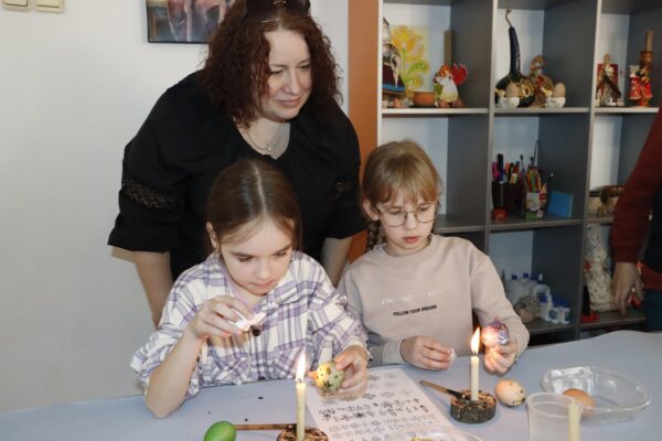 У Волинському краєзнавчому музеї розпочала роботу школа писанкарства 