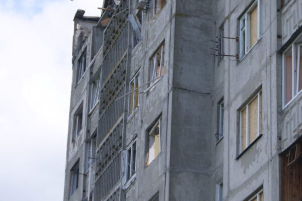 Будинок на Озерецькій, пошкоджений російською атакою, визнано непридатним для проживання  