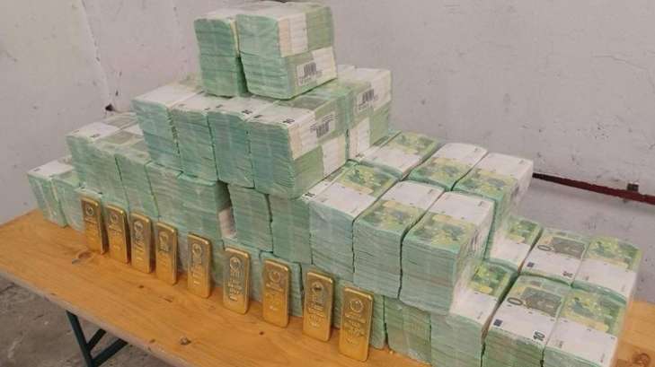 Угорщина Ощадбанк валюта золото скандал