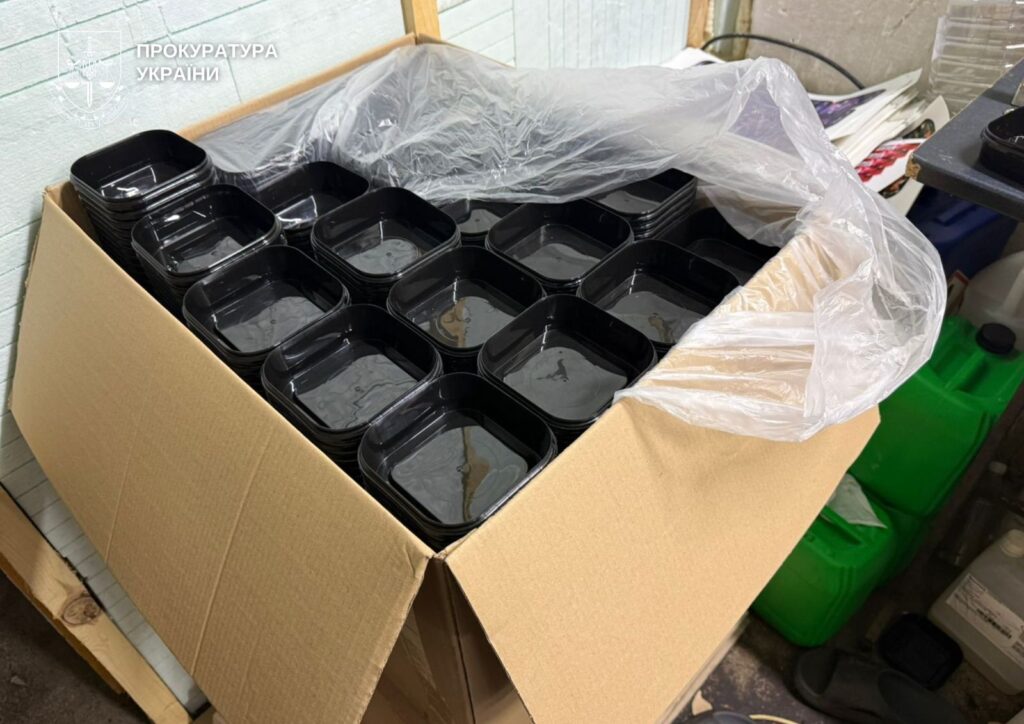 На Волині викрили підпільний цех з виготовлення тютюну 