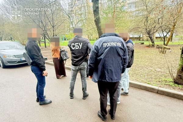 Медична працівниця КП «Волинська обласна клінічна лікарня» за грошову винагороду “вирішувала питання” зі встановлення групи інвалідності військовозобов'язаним. 