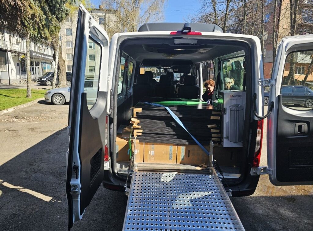 Ковель отримав спеціальний мікроавтобус від Німеччини 