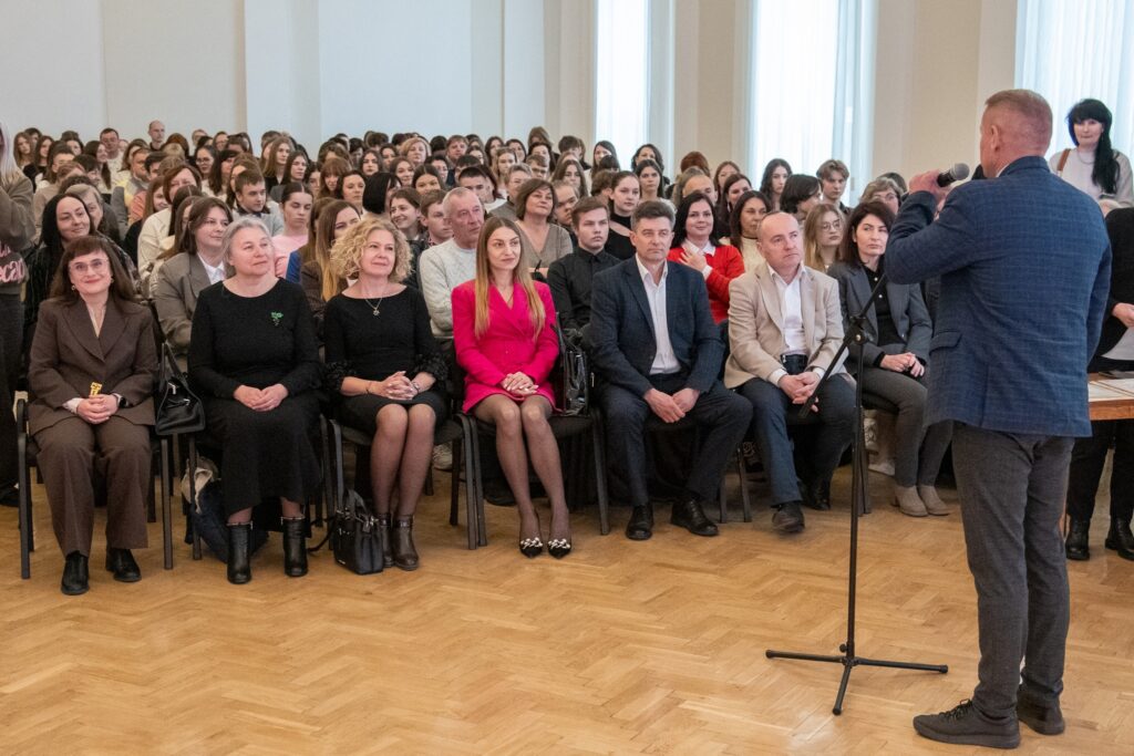 На Волині відзначили кращих юних науковців і дослідників 