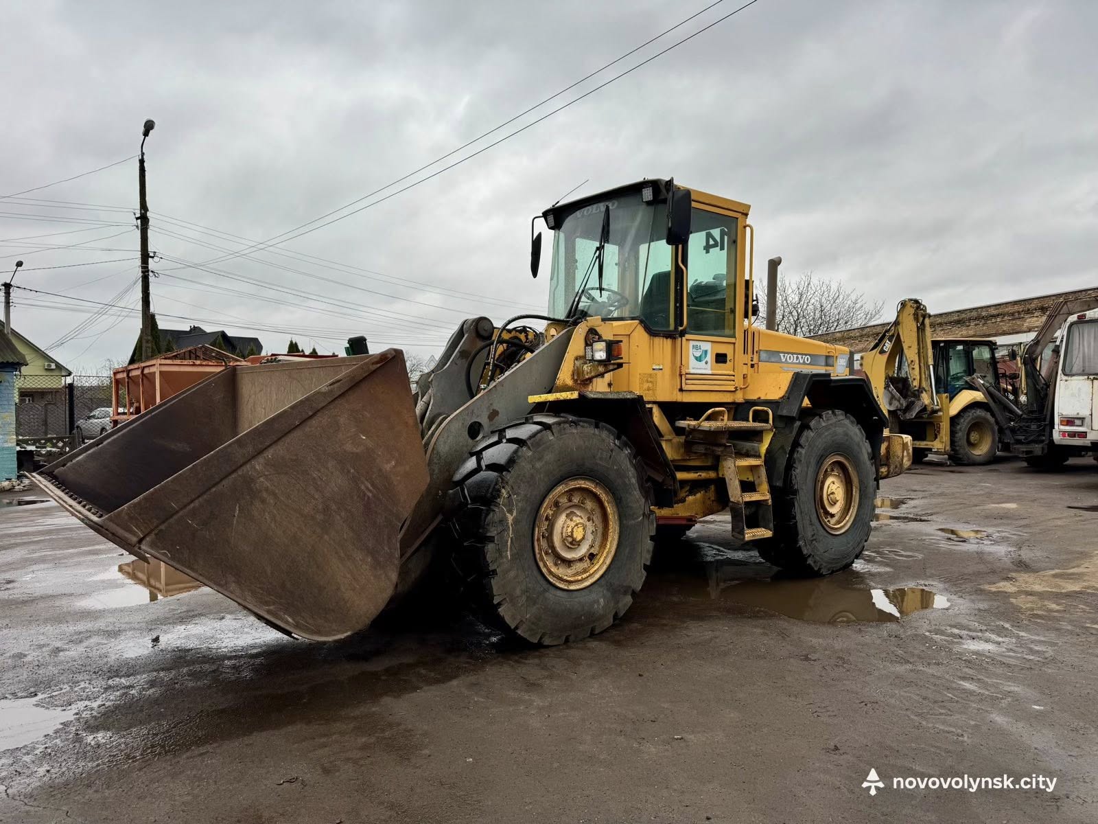 фронтальний навантажувач