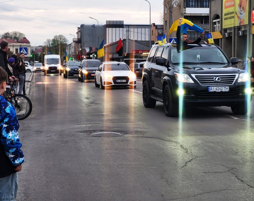 У Ковелі зустріли повернутого з полону Максима Муху 