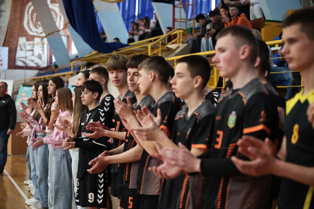 На Волині урочисто відкрили обласний етап шкільних ліг «Пліч-о-пліч» 