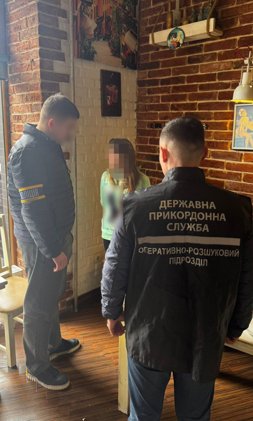 Волинянка намагалася продати власного сина 