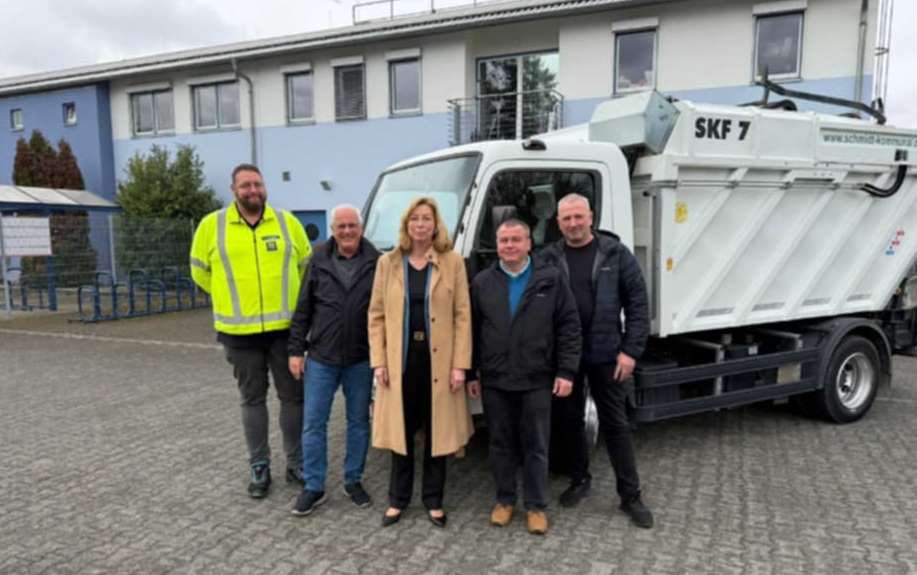 Іваничівська громада отримала сміттєвоз від Німеччини 