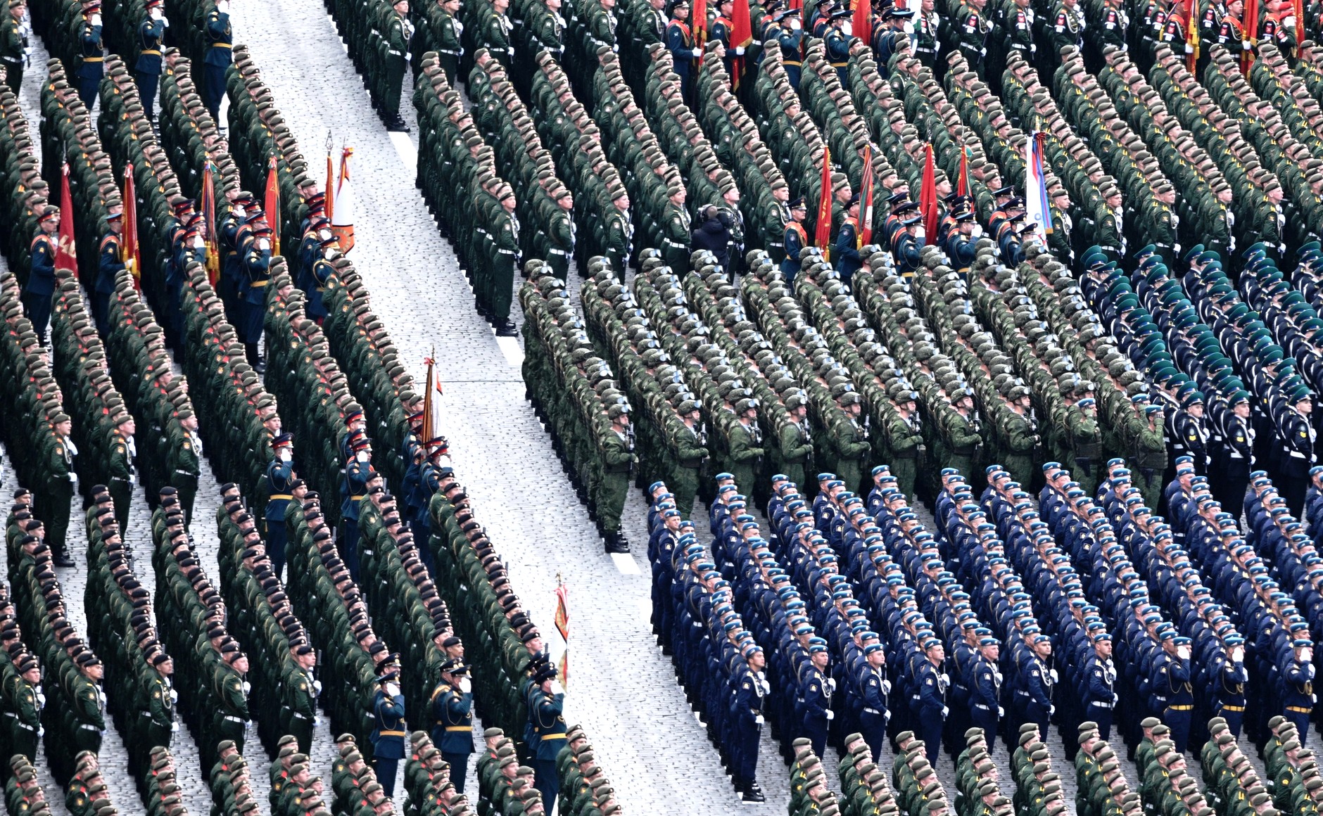 росія штраф за шашлики вихідні на 9 мая