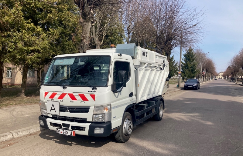 Іваничівська громада отримала сміттєвоз від Німеччини 