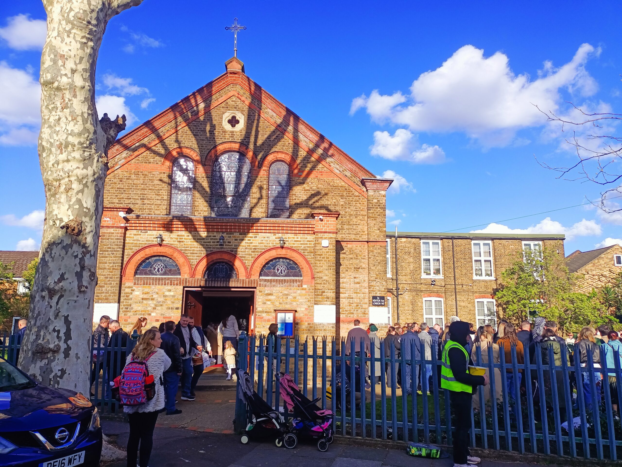 Великдень Лондон українці 2026