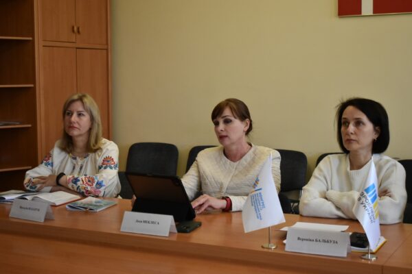 Оцифрування трудових книжок