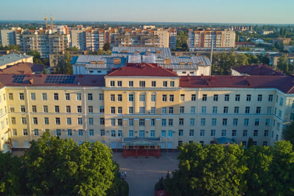 На Волині працює команда канадських лікарів