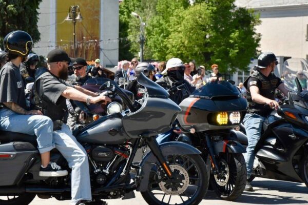 Луцьк автопробіг вимога звільнити військовополонених