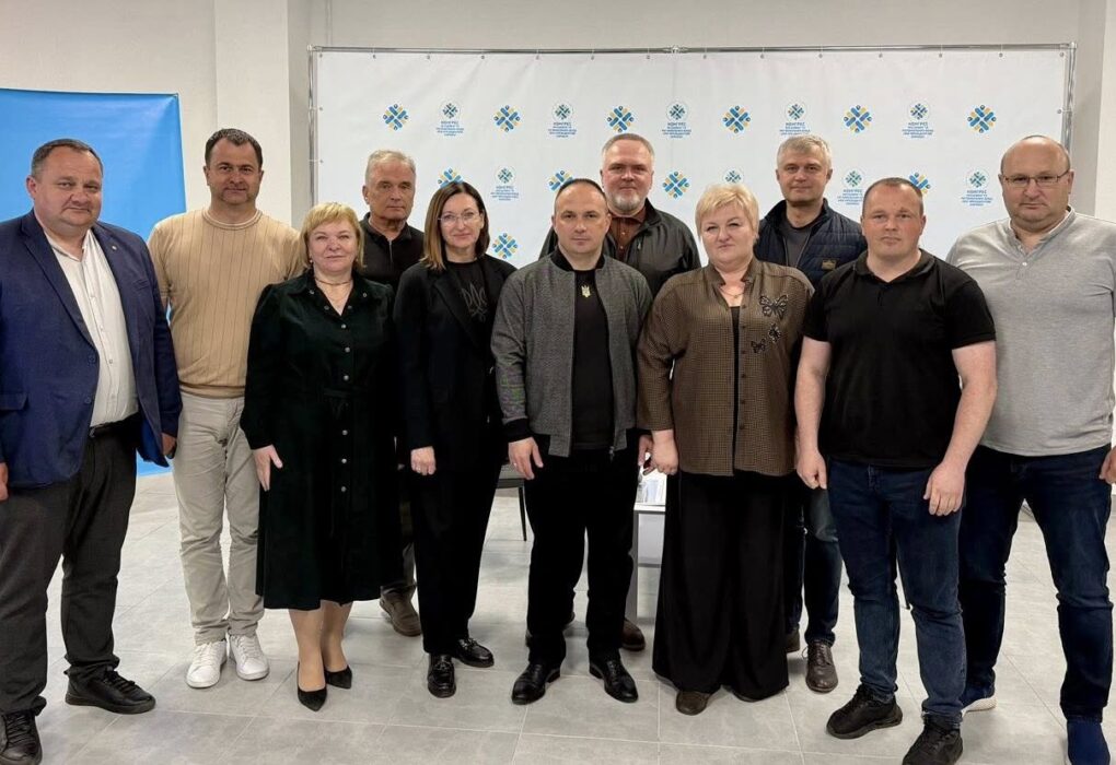 Президент Зеленський нарада Рівне безпека північного кордону преджставники Волині дороги школи харчування