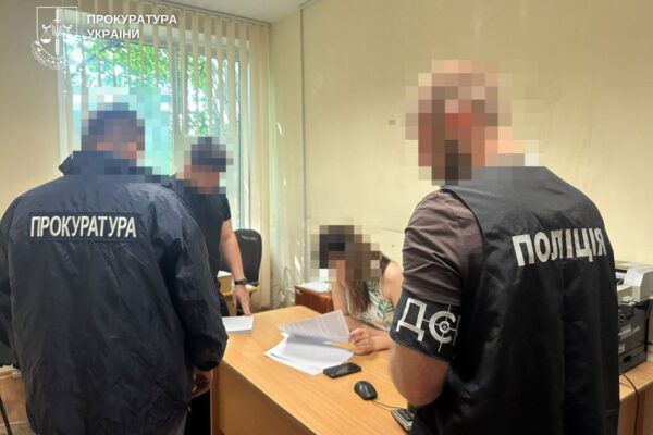 На Волині повідомили про підозру колишній директорці Служби місцевих автомобільних доріг  