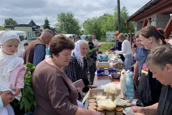 У громаді на Волині зібрали понад 40 тис. грн на пікап для військових 