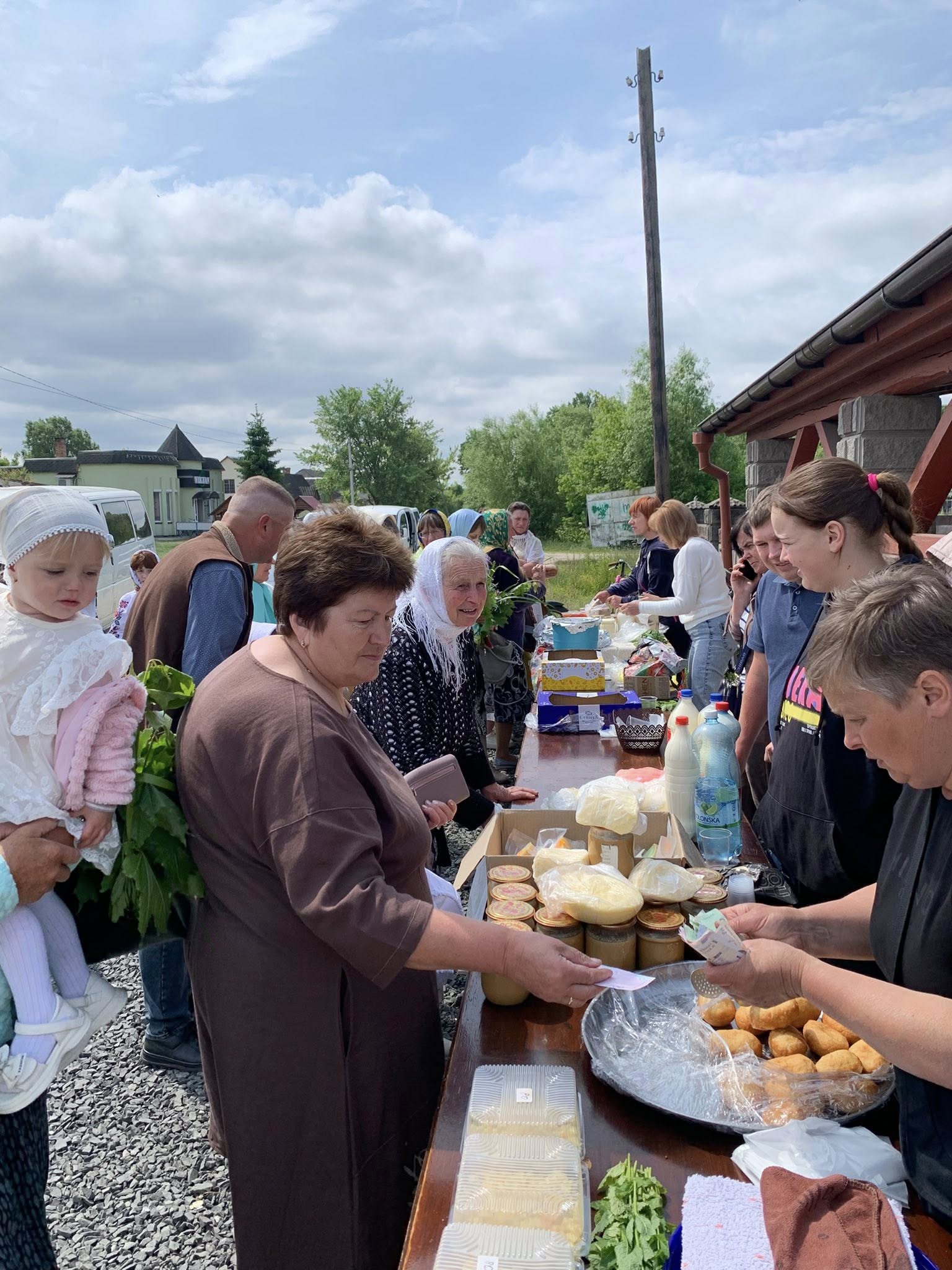 У громаді на Волині зібрали понад 40 тис. грн на пікап для військових