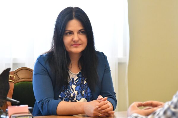 Волинська обласна рада Недопад Пустовіт нагородження директорки магазину Сільпо за героїзм під час російського обстрілу