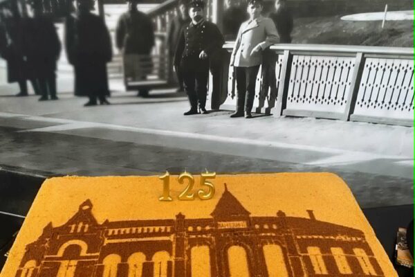 Маневичі 125 років раритетний вокзал унікальний торт Волинь