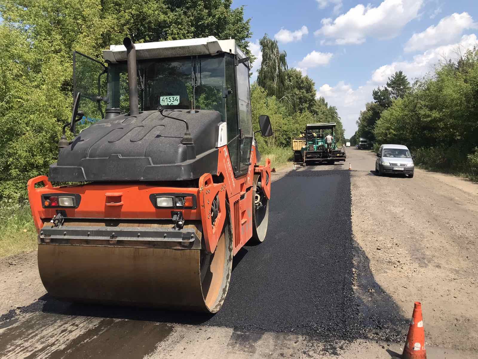 На Волині на ремонт доріг спрямують майже 100 млн грн