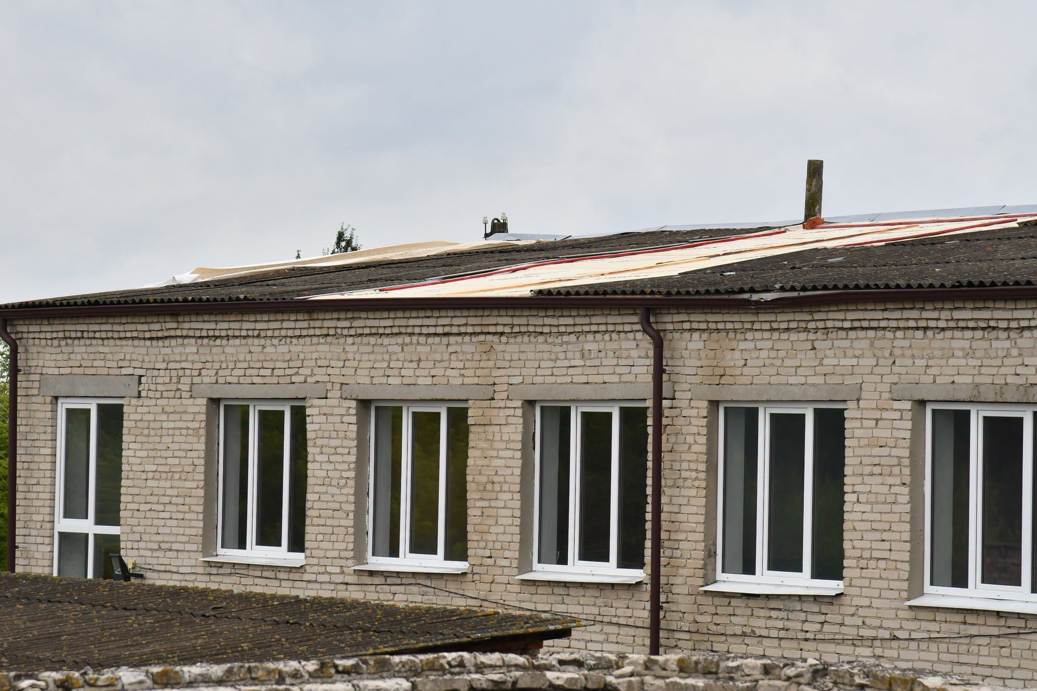 На Волині негода пошкодила освітній заклад