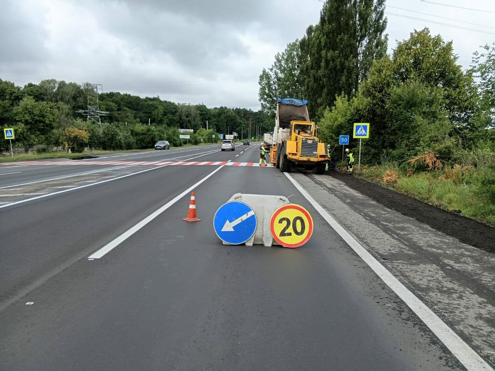 Відремонтували дорогу Луцьк-Рівне