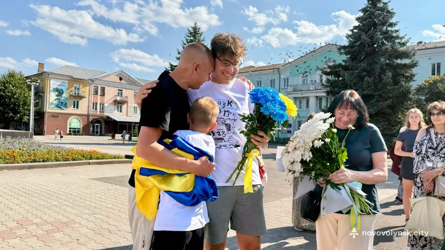 1501 день неволі: Нововолинськ зустрів вдома Героя Володимира Фаброго 