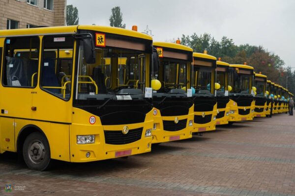 На Волині закупили 18 шкільних автобусів