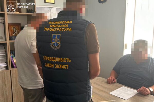 Працівників «Укрзалізниці» відправляли на Львівщину у відрядження будувати хату депутату міськради з Волині 
