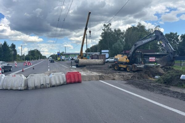 У Струмівці замінююють водопропускну споруду 