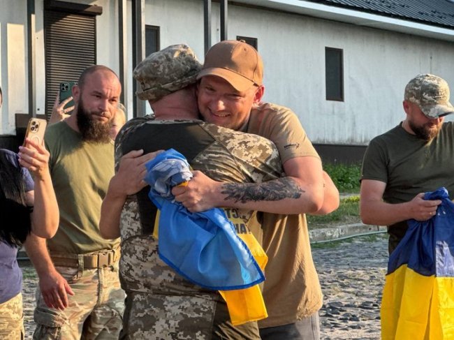 Повернення захисника України з російського полону