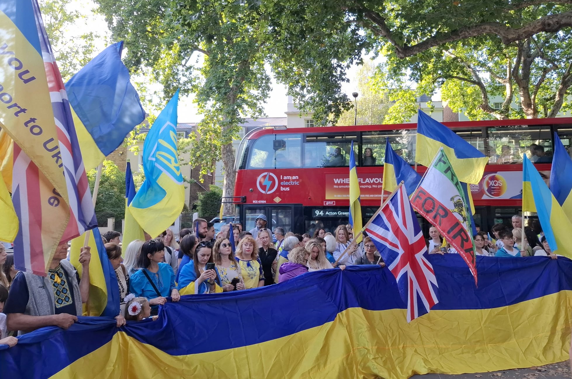 Лондон День незалежності України мітинг пам'ятник Святому Володимиру