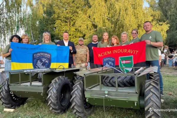 Нововолинці передали 4 НРК і 4 квадрокоптери Mavic  