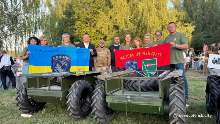Нововолинці передали 4 НРК і 4 квадрокоптери Mavic